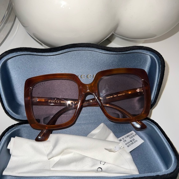 Gucci sunglasses - Picture 1 of 4